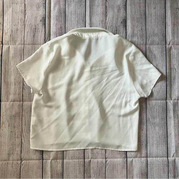 ▪️Cropped White Button Up▪️ - Picture 4 of 5